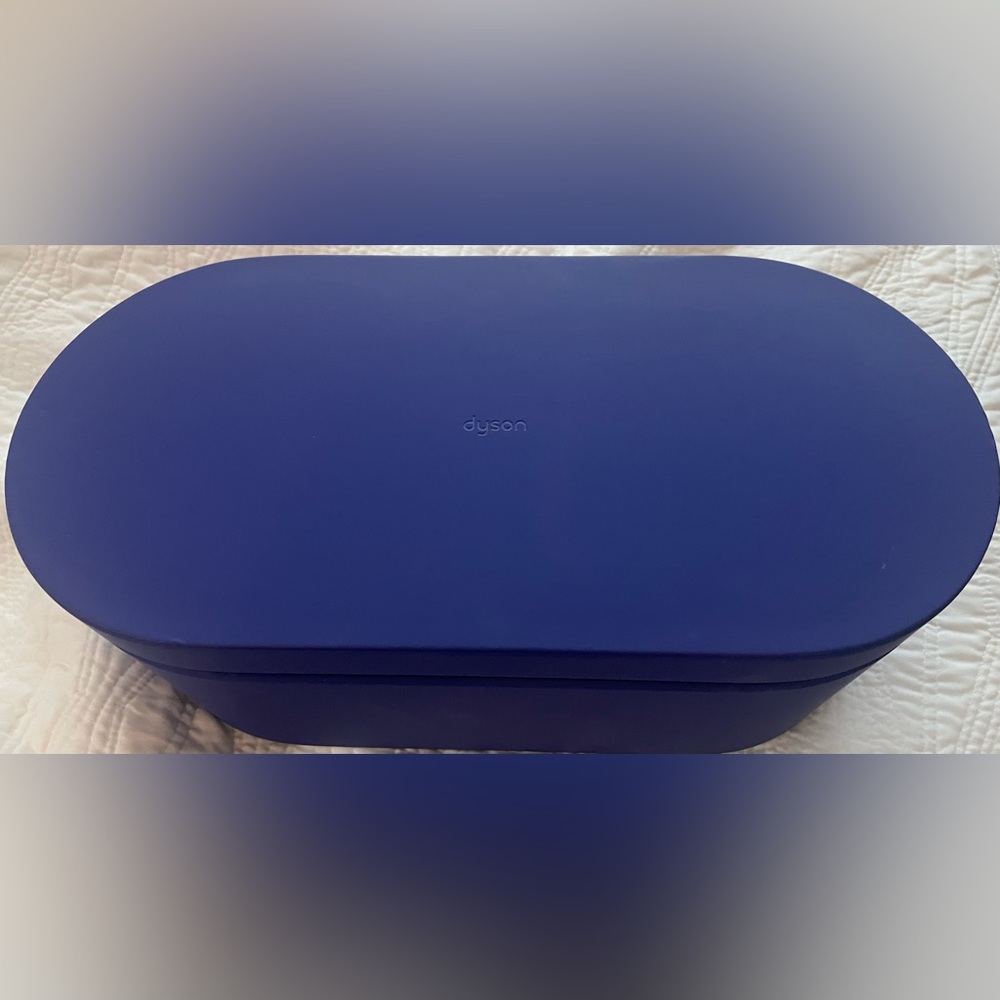 Dyson airwrap empty box, detachable lid.Measures 14.75"Lx 6.5"Wx 7"H with lid on